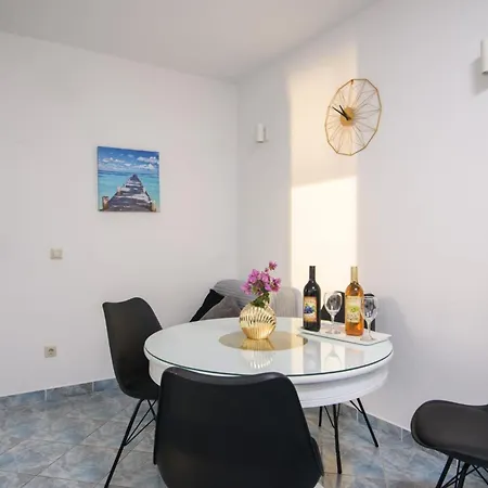 Apartament By The Sea Mavarstica, Ciovo - 20161 *
