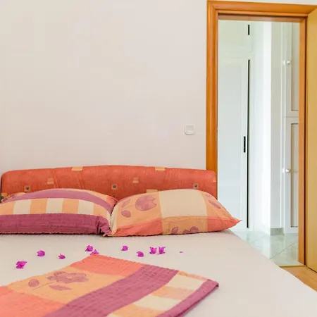 By The Sea Mavarstica, Ciovo - 20161